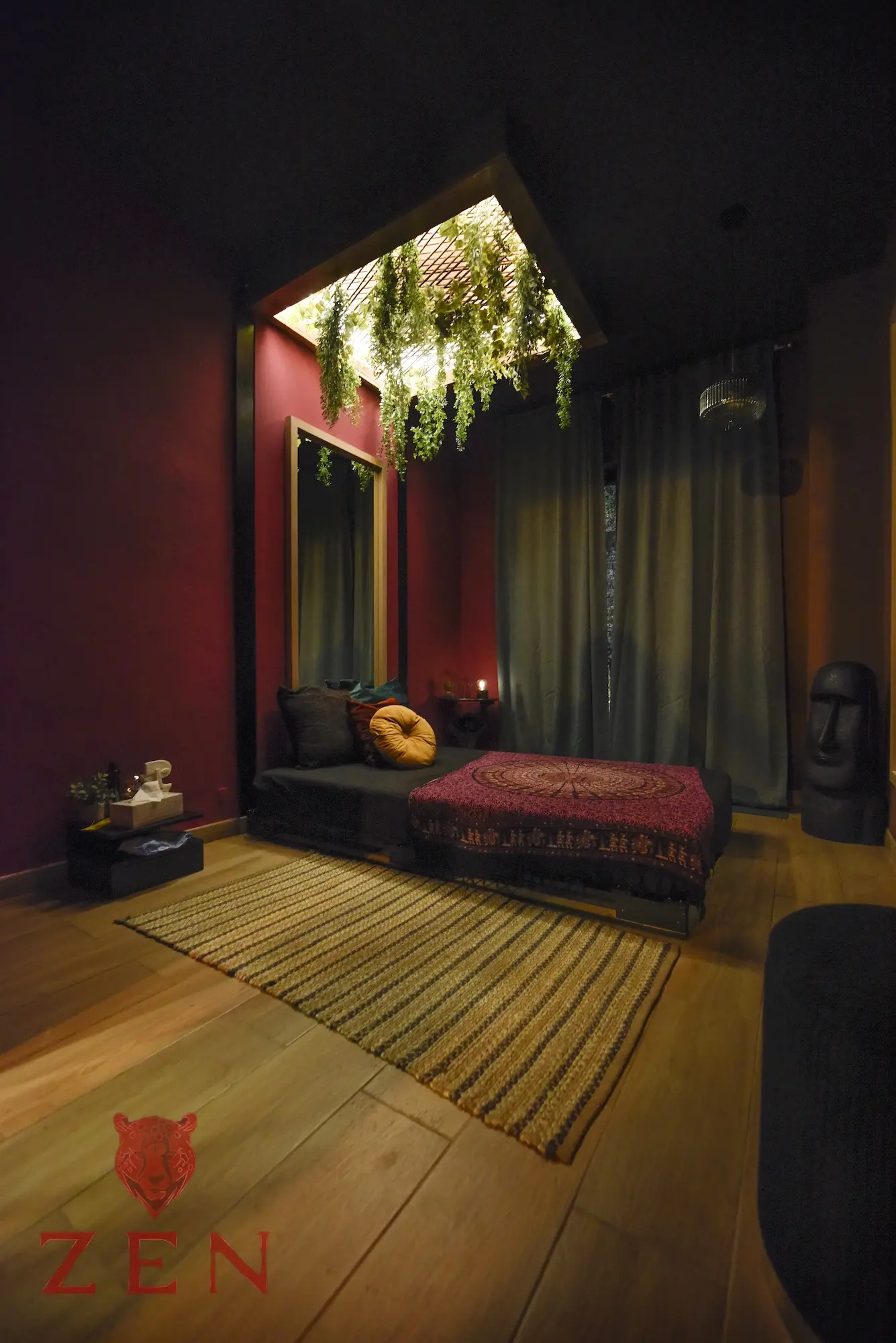 Sala Tantra privada con decoración cálida